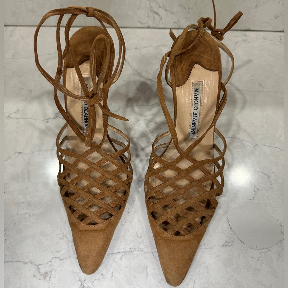 Manolo Blahnik Brown Suede Lace-Up slingbacks size 39